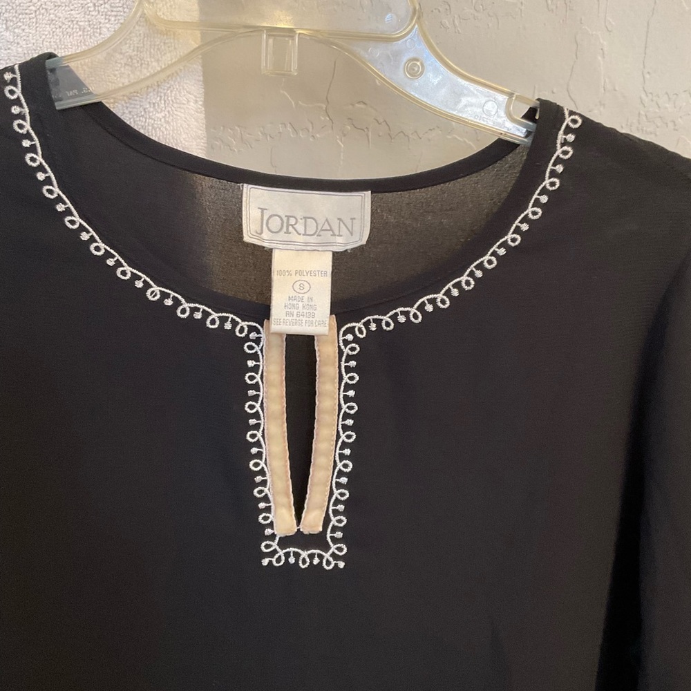 Vintage Stunning Jordan Embroidered Semi Sheer Fancy Top, Butterfly on sleeves - Picture 3 of 13